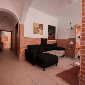 https://algarve-typical-downtown-house.hotelaalgarve.com
